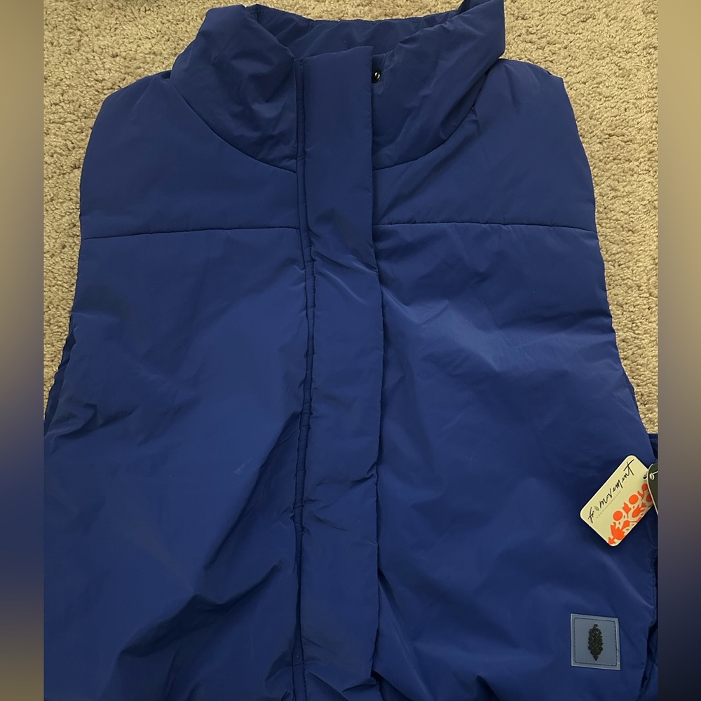 NWT: Free PeopleXPrimaloft insulated vest